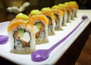 Can I Eat Cooked Sushi While Pregnant