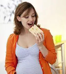 Can i eat brie while pregnant